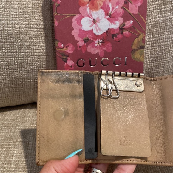 Authentic Gucci Key and Cars holder - Picture 10 of 10
